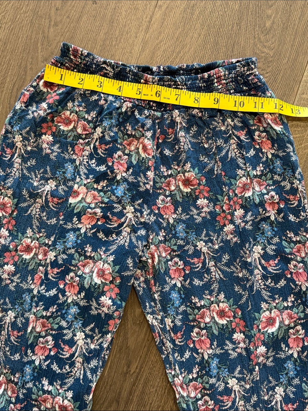ASTR The Label Floral Bell Bottom Pants Small Navy Pink Boho Flare Festival - Picture 8 of 11
